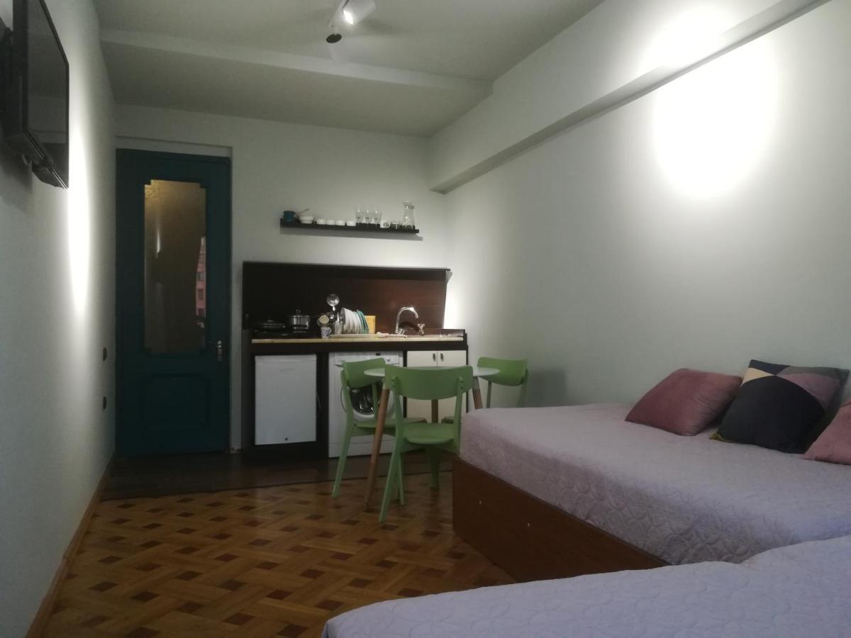 Davka Apartments バトゥーミ エクステリア 写真