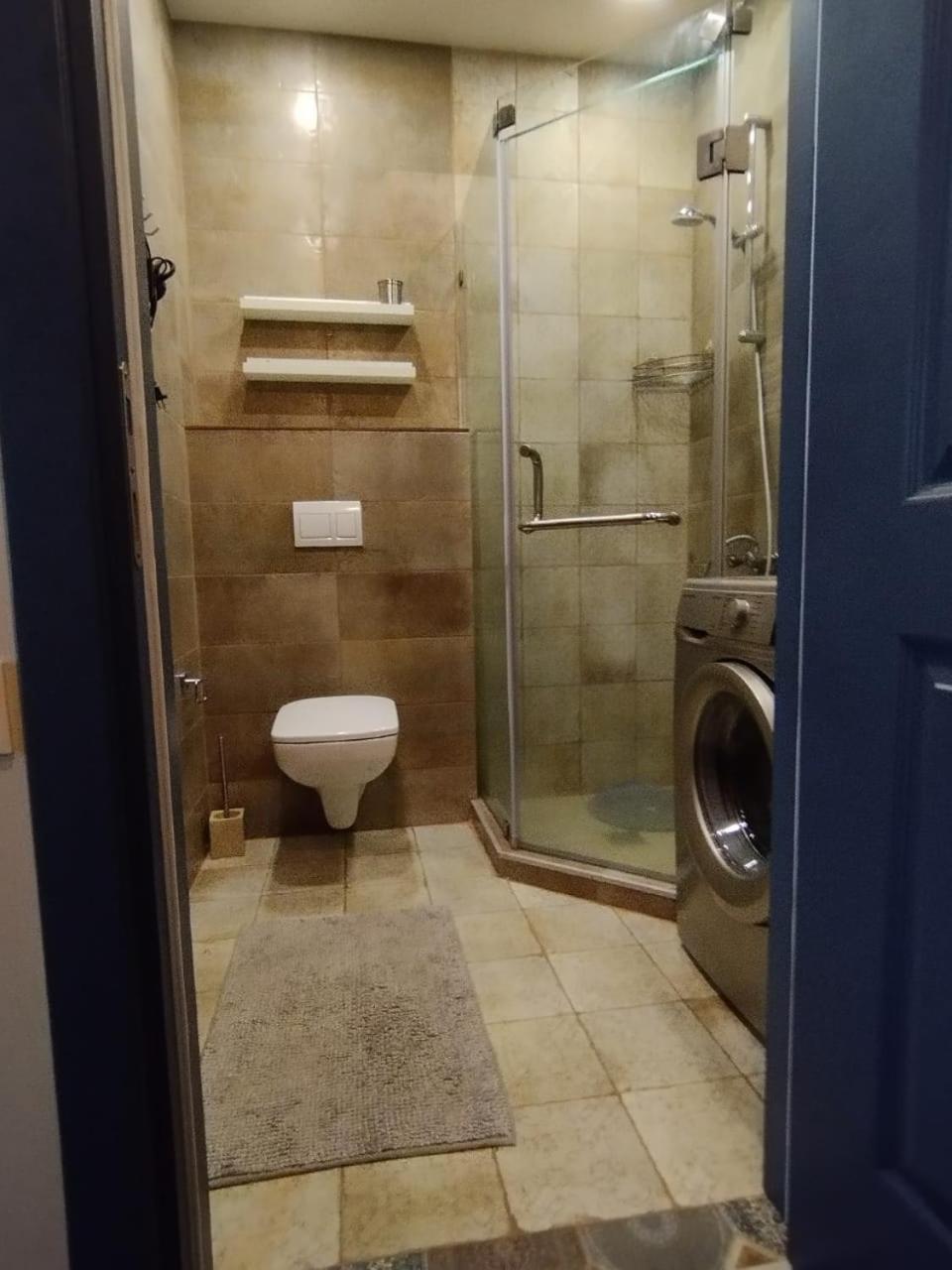Davka Apartments バトゥーミ エクステリア 写真