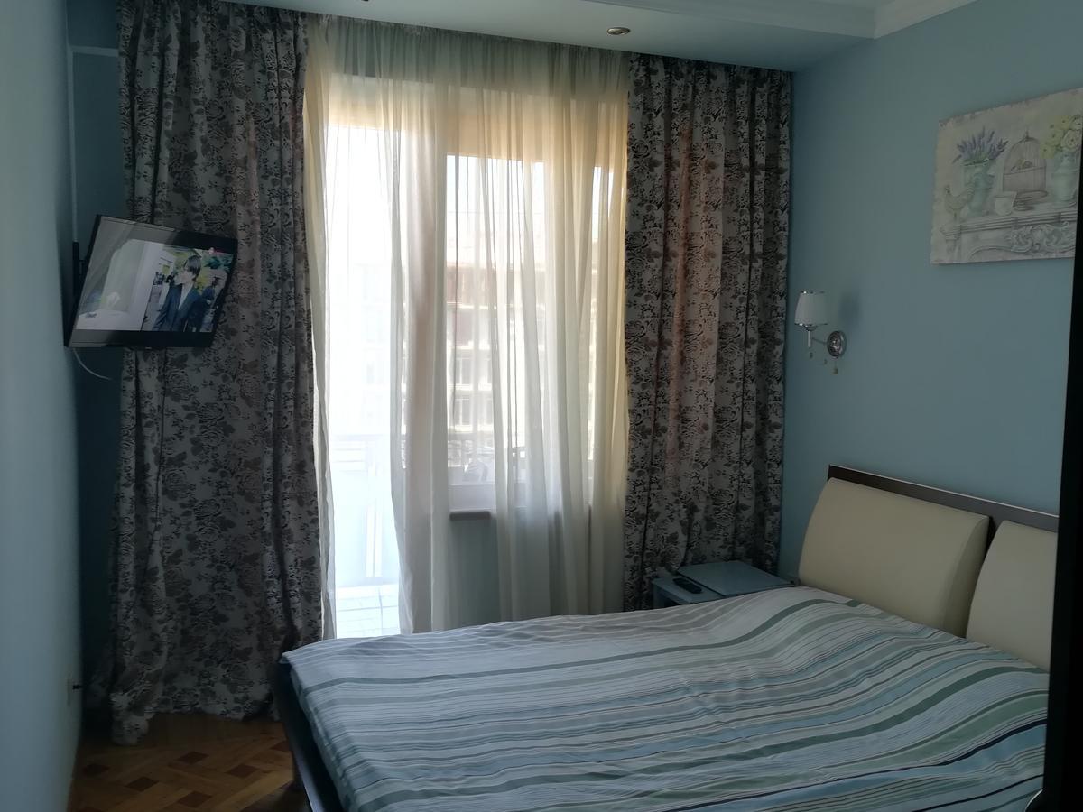 Davka Apartments バトゥーミ エクステリア 写真