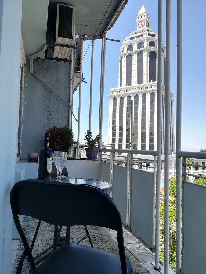 Davka Apartments バトゥーミ エクステリア 写真
