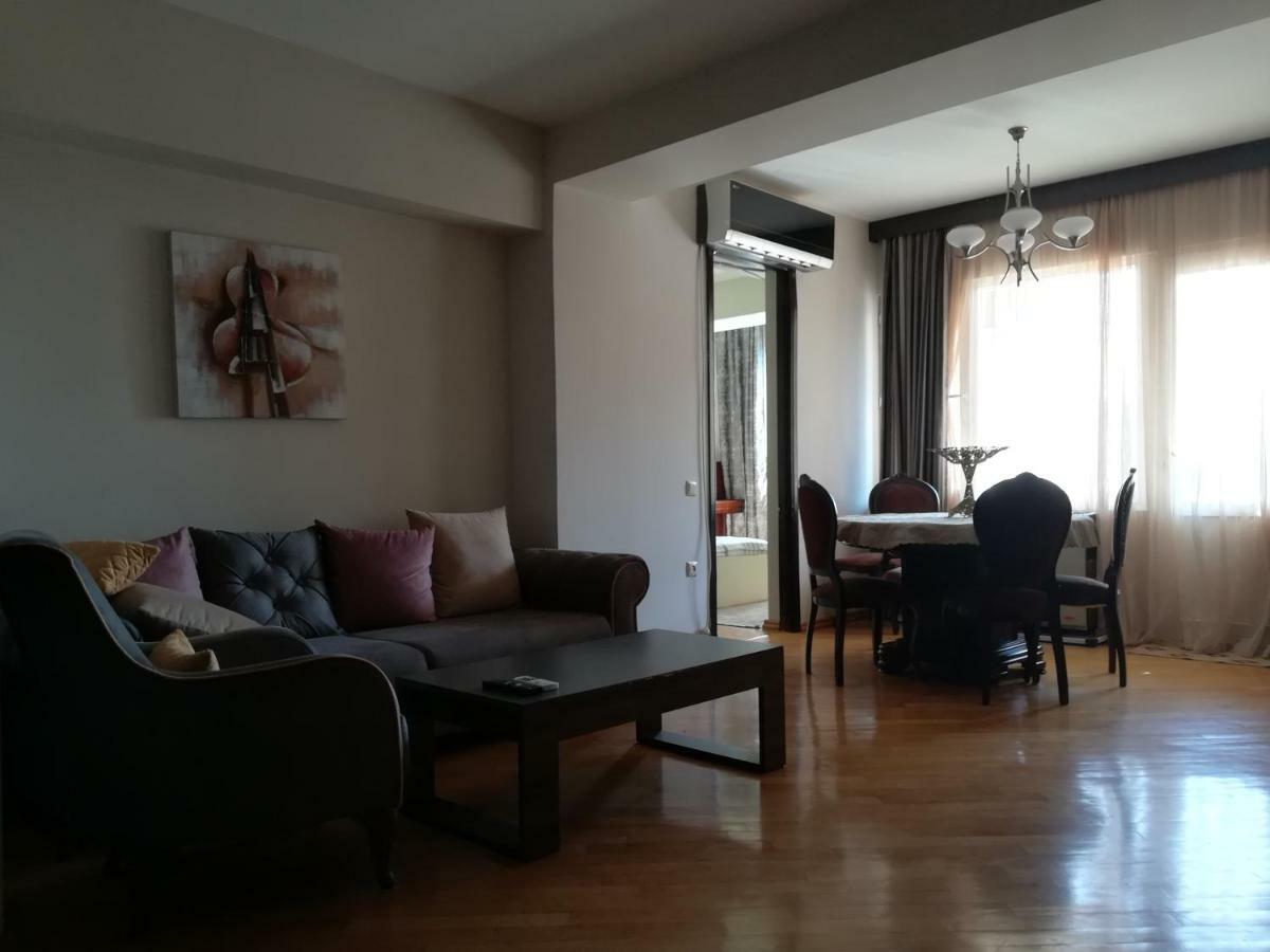 Davka Apartments バトゥーミ エクステリア 写真