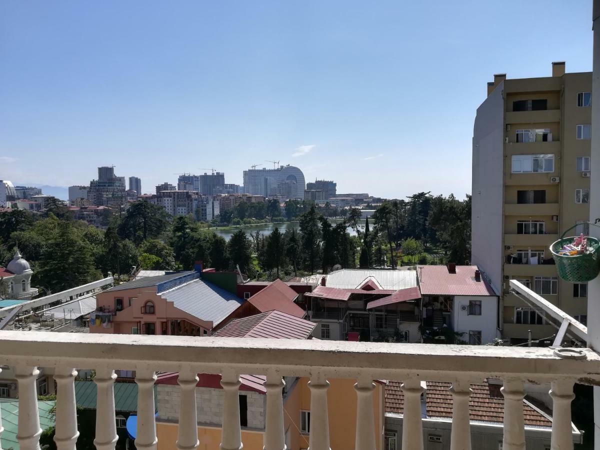 Davka Apartments バトゥーミ エクステリア 写真